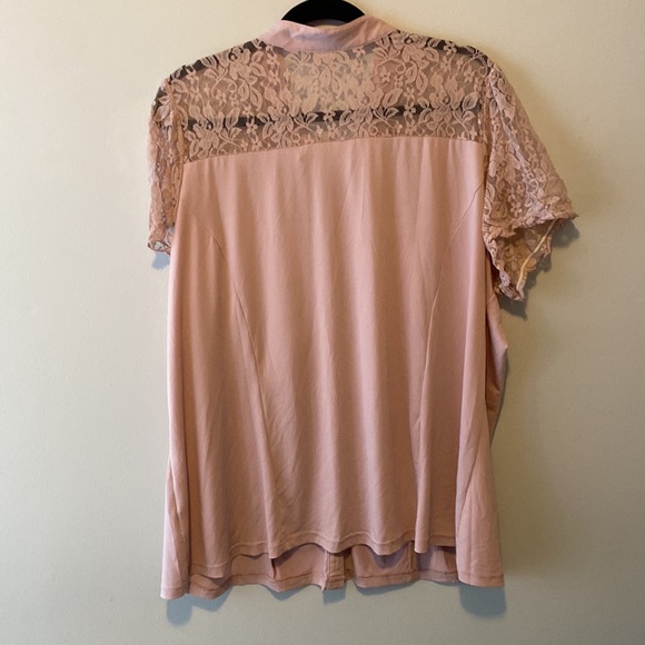 Mauve Top with Lace Detailing - Picture 4 of 4